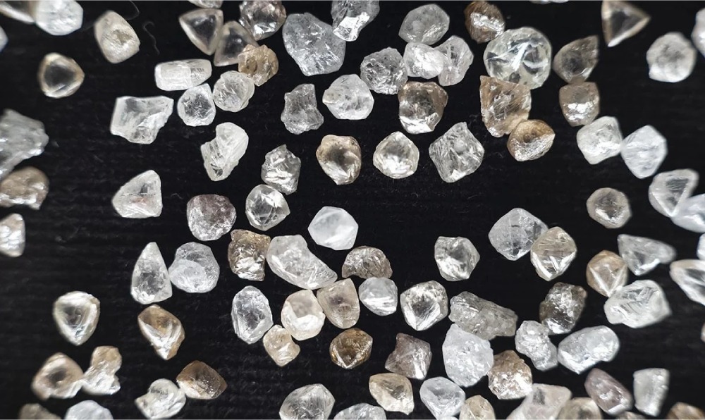 De Beers Rough Sales Triple in Q3